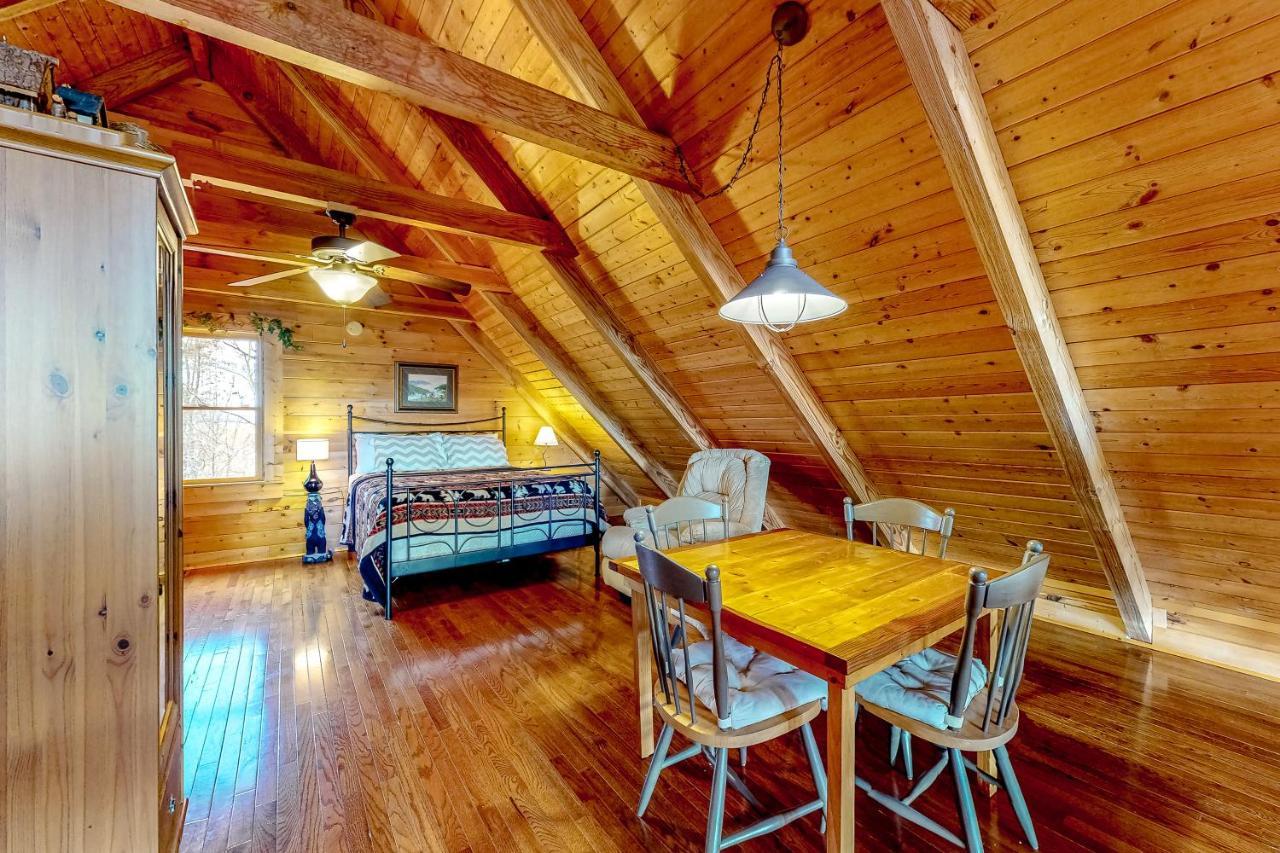 Lazy Bear Lodge 塞维尔维尔 外观 照片